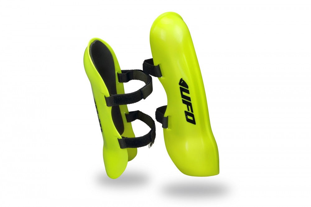 UFO pee leg covers kids
