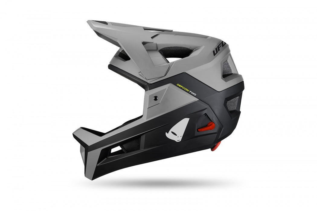 MTB DEFCON TWO HELM SCHWARZ UND GRAU