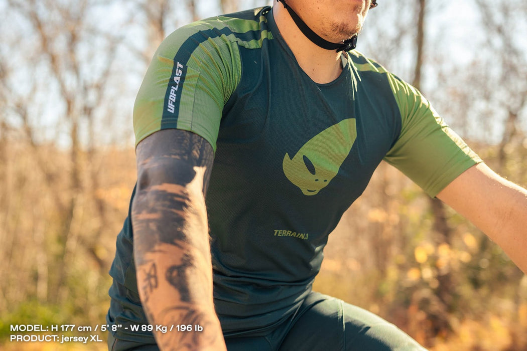 MOUNTAINBIKE-TRIKOT TERRAIN KURZARM GRÜN